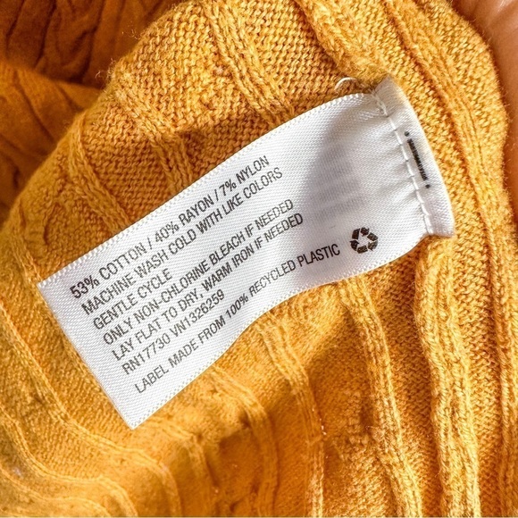 A New Day Mustard Yellow Cable Knit Crew Neck Preppy Sweater sz Large - Picture 4 of 4